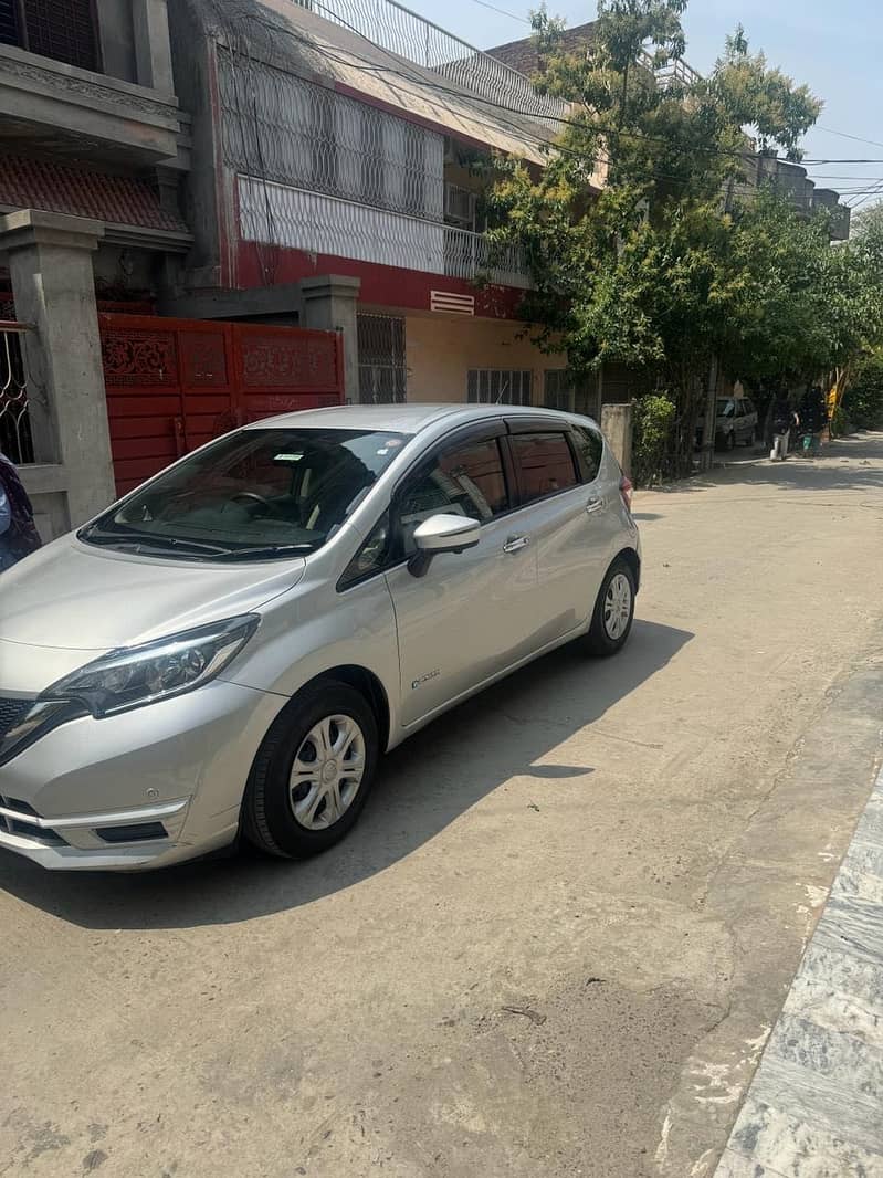 Nissan Note E Power 2017 1