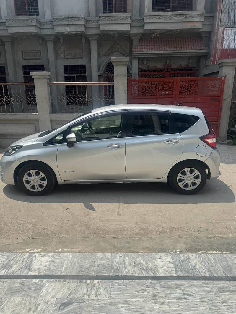 Nissan Note E Power 2017 4