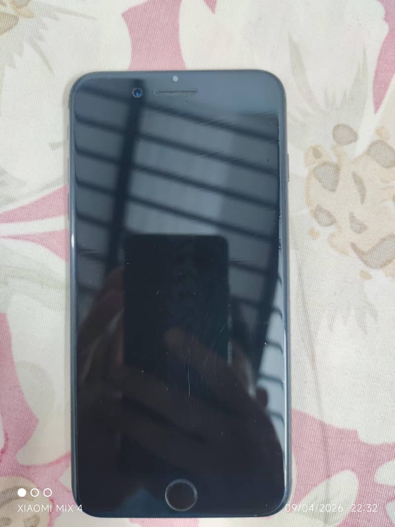 Apple iPhone 7 Plus 4