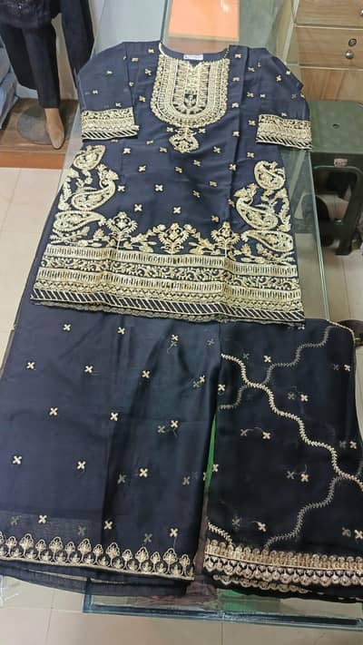 Heavy embroided 4Pc Plazzo set with potli | sizes s m l | price 5k