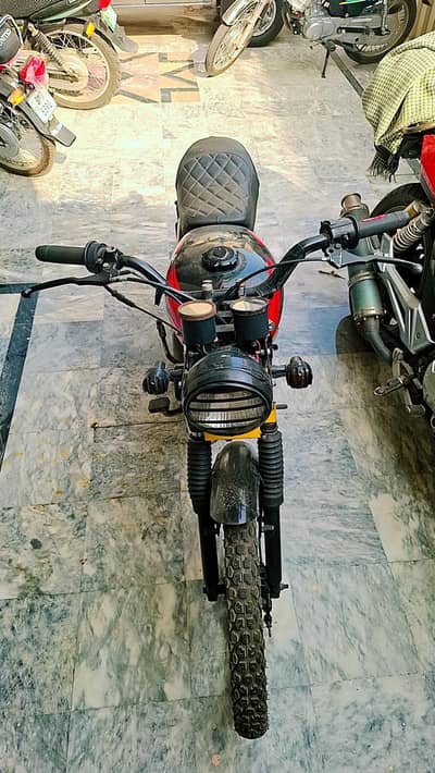 Honda CD 70 converted to Cafe Racer