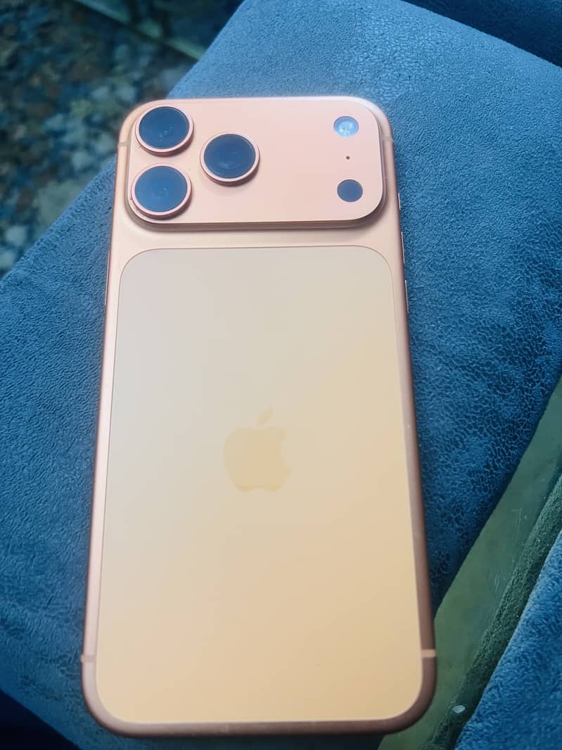 Apple iPhone 17 Pro Max 0