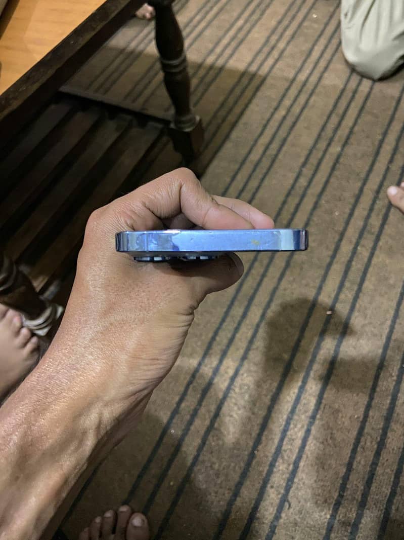 Apple iPhone 13 Pro 1