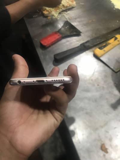 Apple iPhone 6S