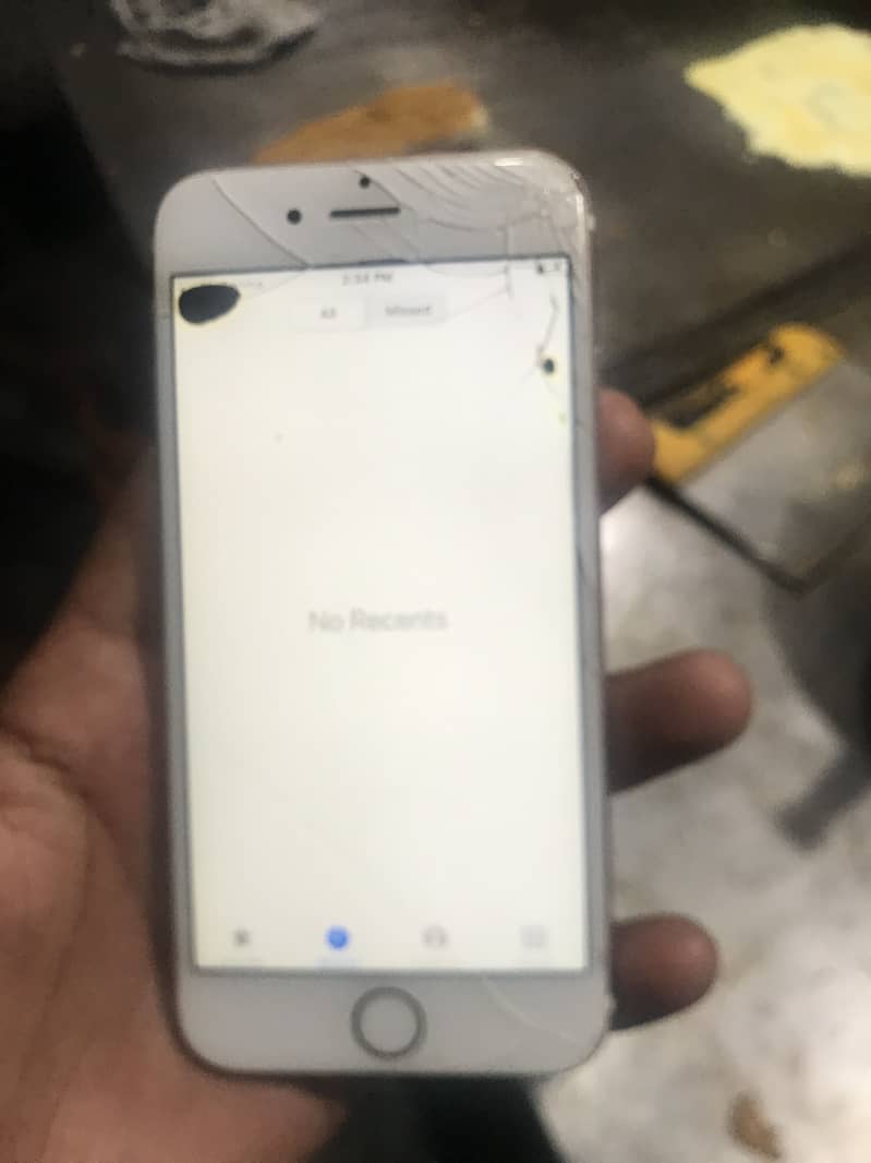 Apple iPhone 6S 1