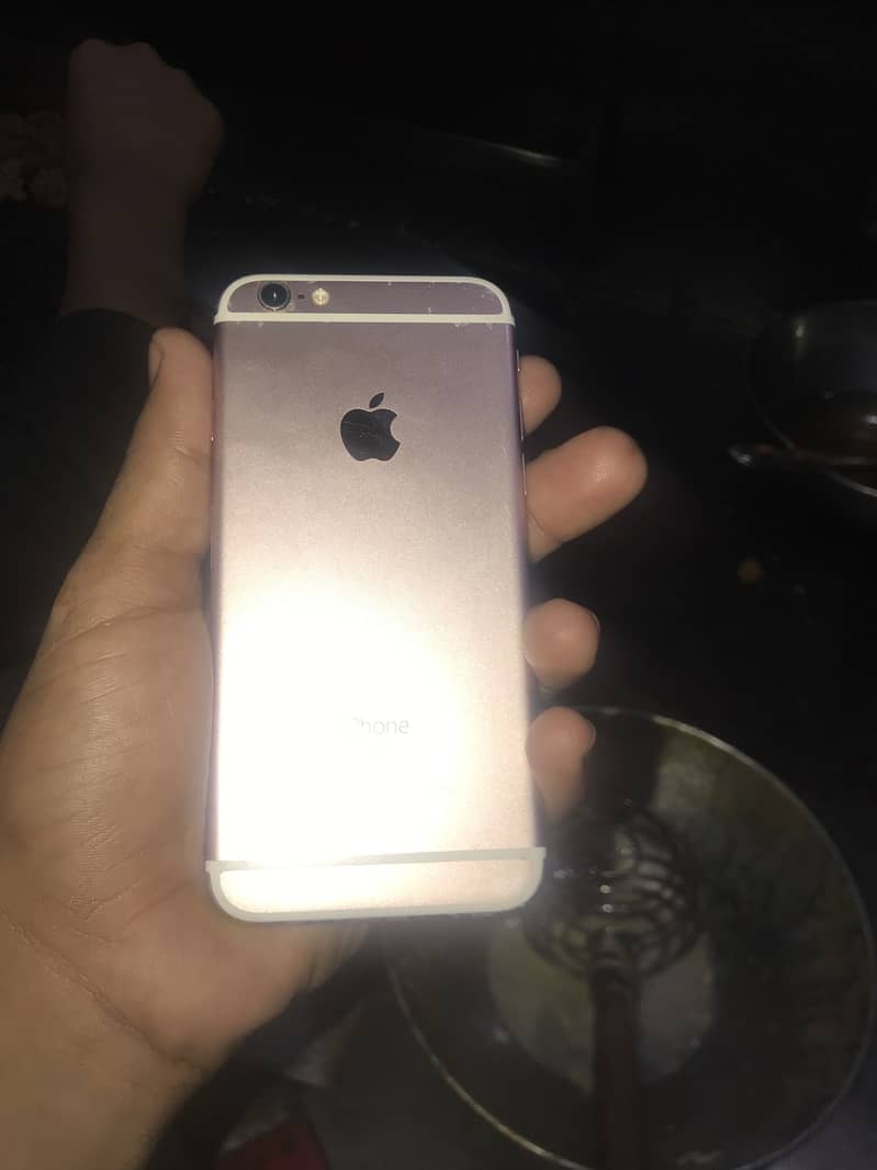 Apple iPhone 6S 2