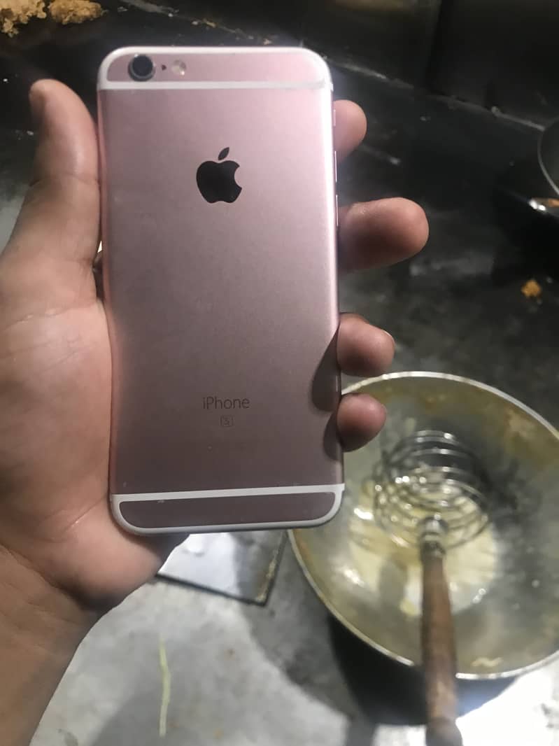 Apple iPhone 6S 3
