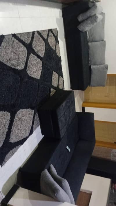 sofa in good condition