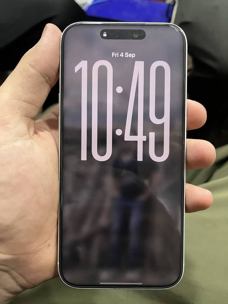 Apple iPhone 17 Pro Max 3