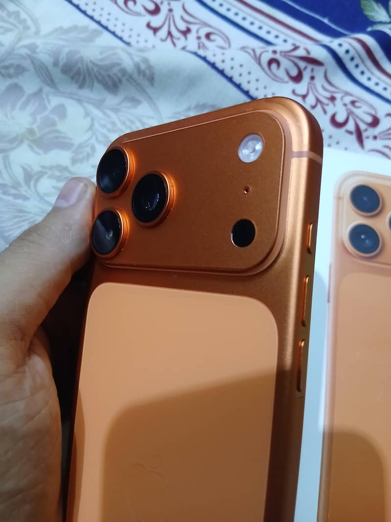 Apple iPhone 17 Pro Max 2