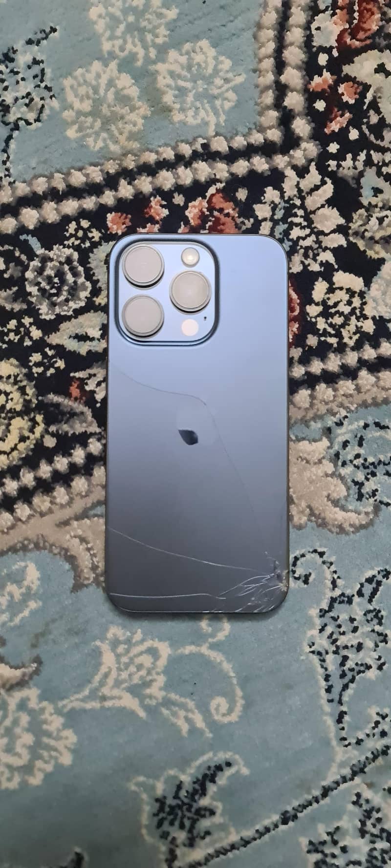 Apple iPhone 15 Pro 2