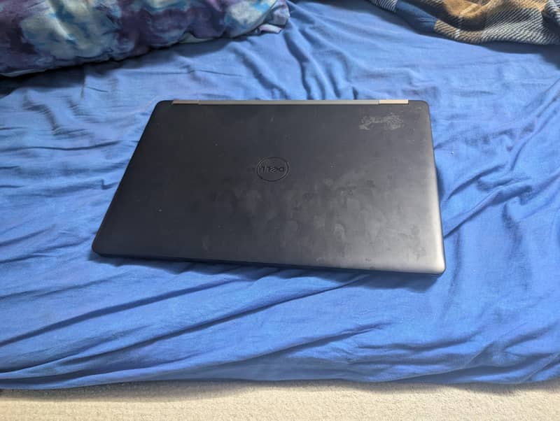 Latitude E5570 7