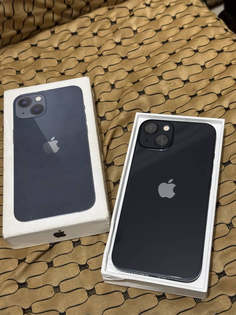 Apple iPhone 13 2