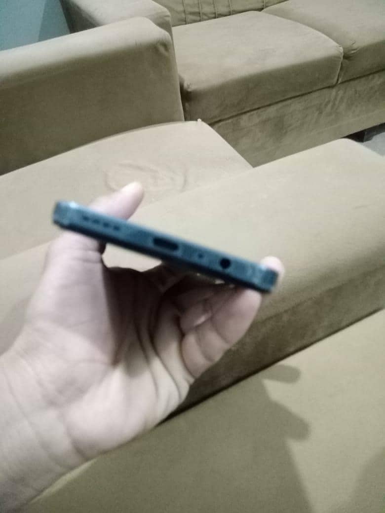 Realme C71 1