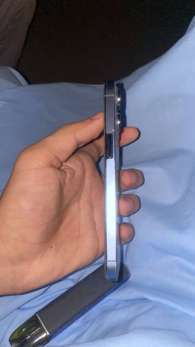 Apple iPhone 13 Pro 1