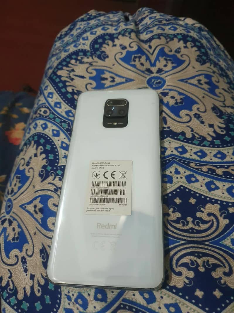 Xiaomi Redmi Note 9S 0