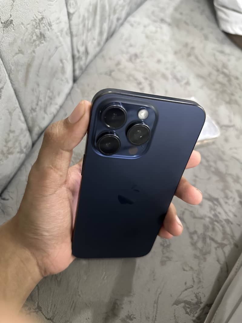 iPhone 15 pro max 1