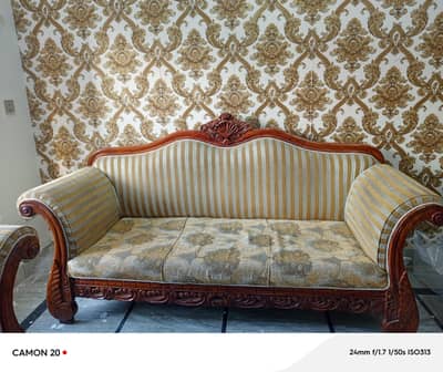 Chainioti wooden sofa