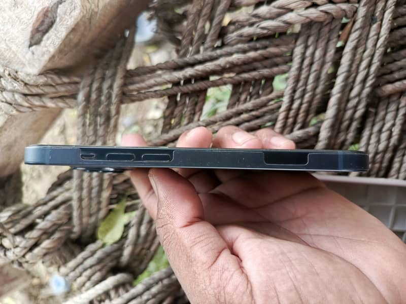 Apple iPhone 14 2
