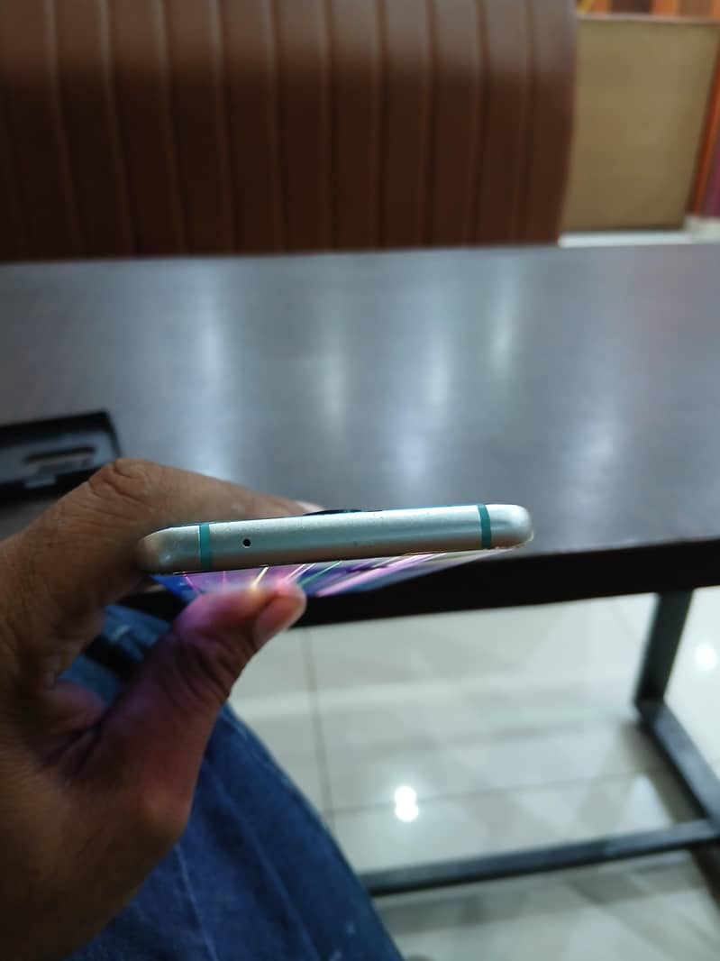 One Plus 8 Pro 4