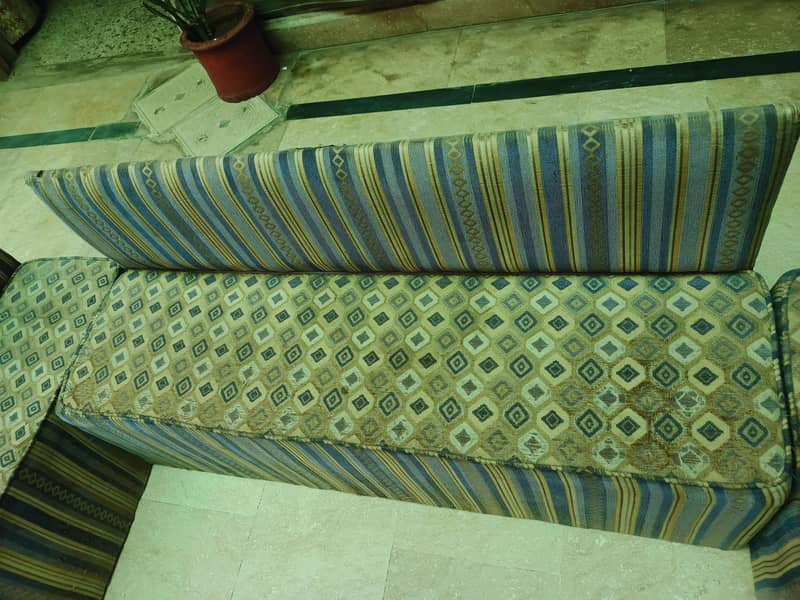 Bolan back bench 1