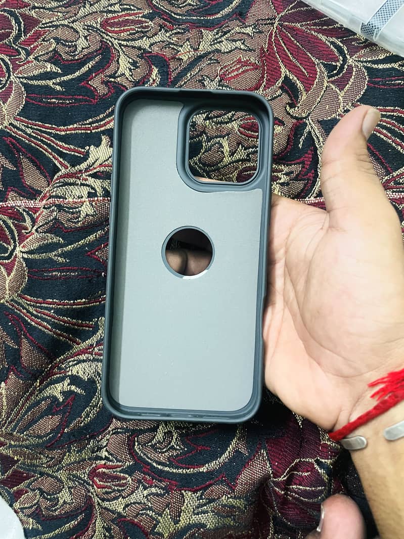 16 pro max case 2