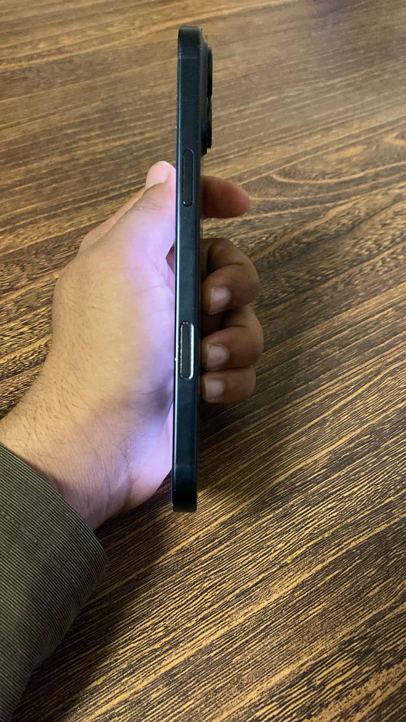 iphone 16+ 2