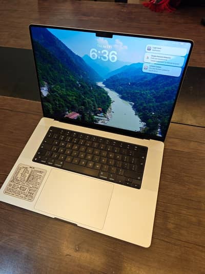 MacBook Pro M4 Pro, 24GB RAM, 512GB SSD, 16 Inch, 97% Battery Health