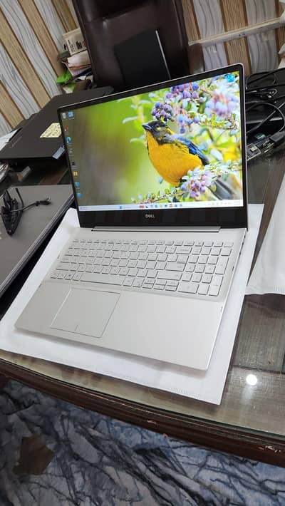 Dell insprion 7951 2 in 1 i7 10th gen 16gb/256gb ssd Touch flip laptop