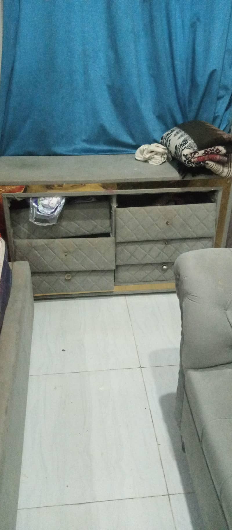 1 bed dressing side tables 2