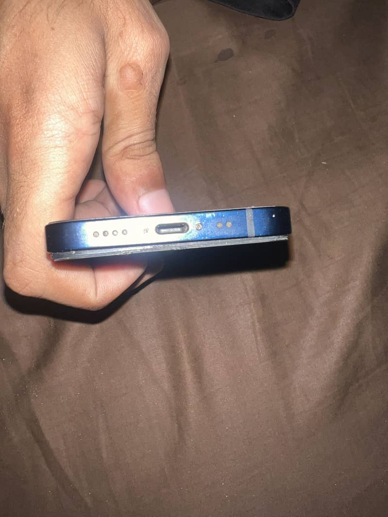 Apple iPhone 12 mini 1
