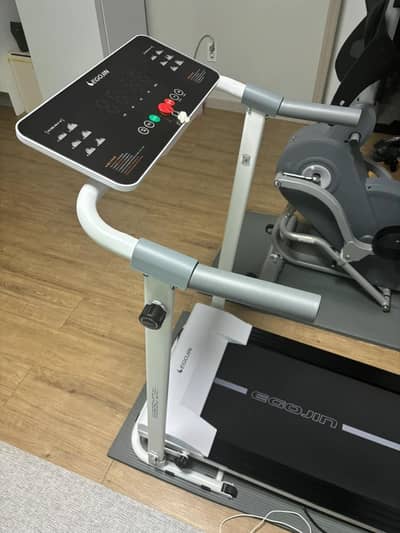 Automatic Treadmill Fully Functional Brand New 03190252896