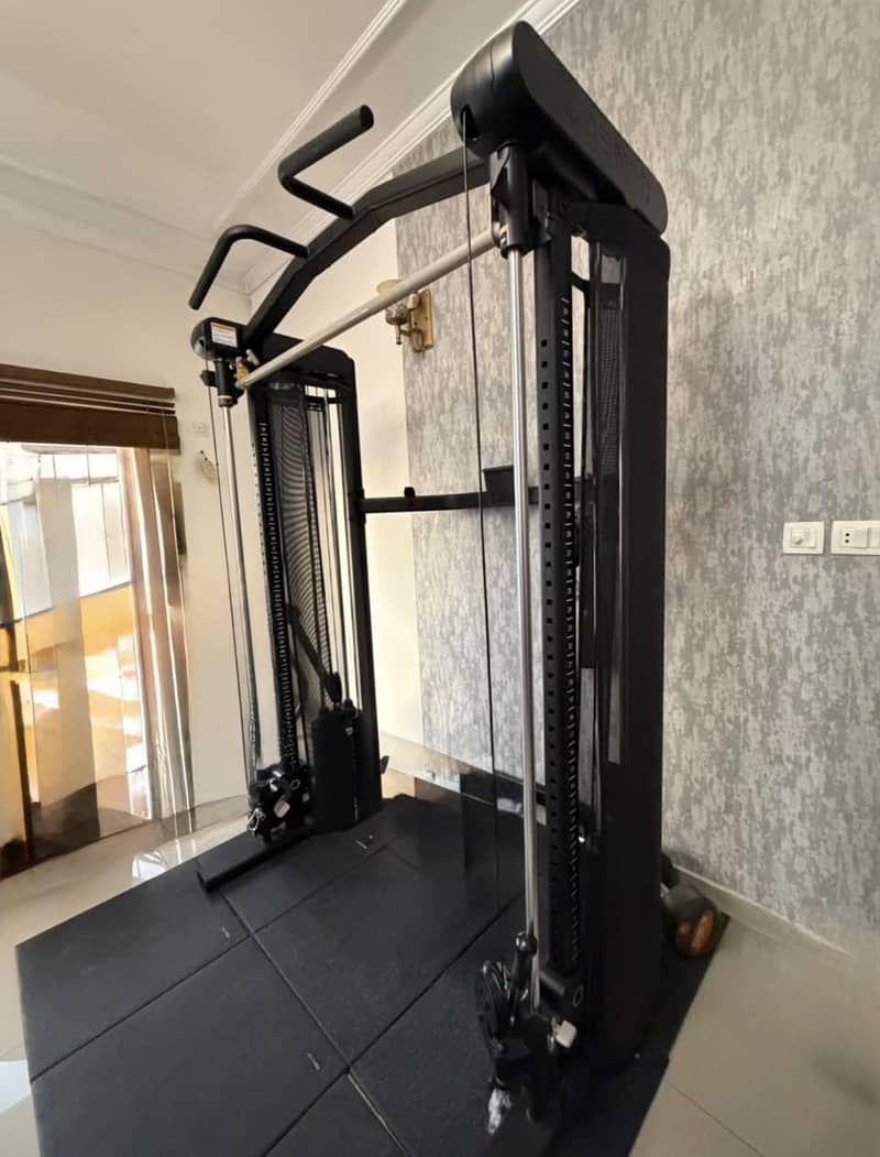 CENTRE 3 MULTI FUNCTION TRAINER 1