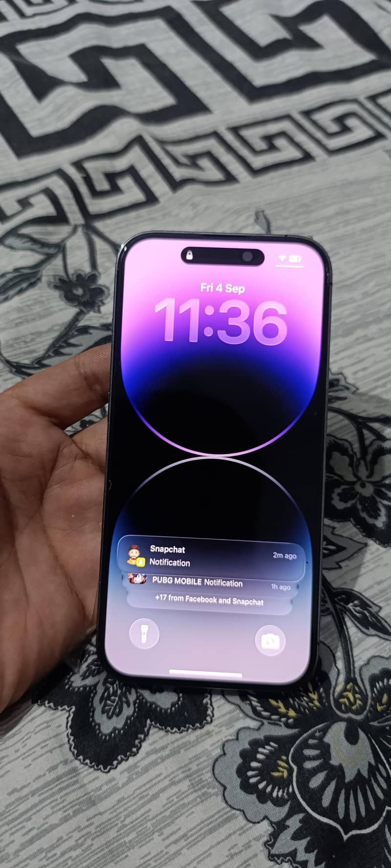 Apple iPhone 14 Pro 0