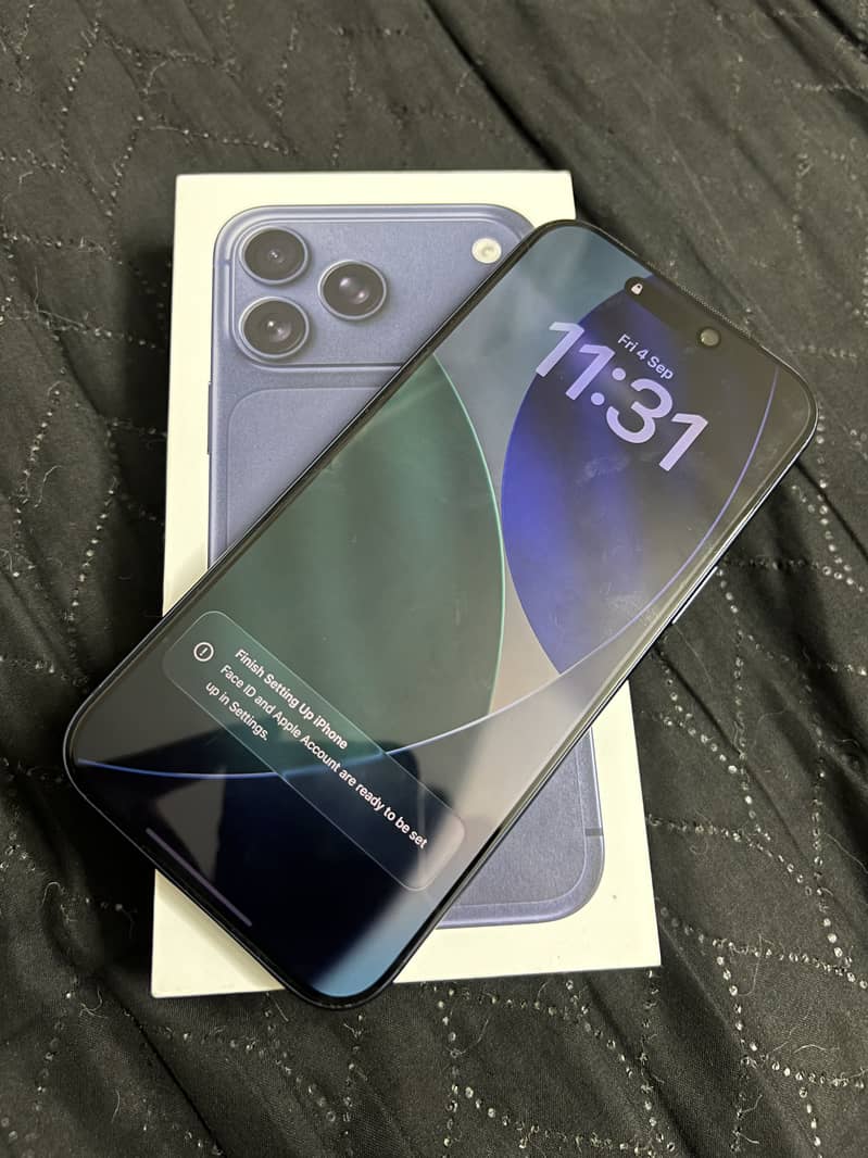 Apple iPhone 17 Pro Max 1
