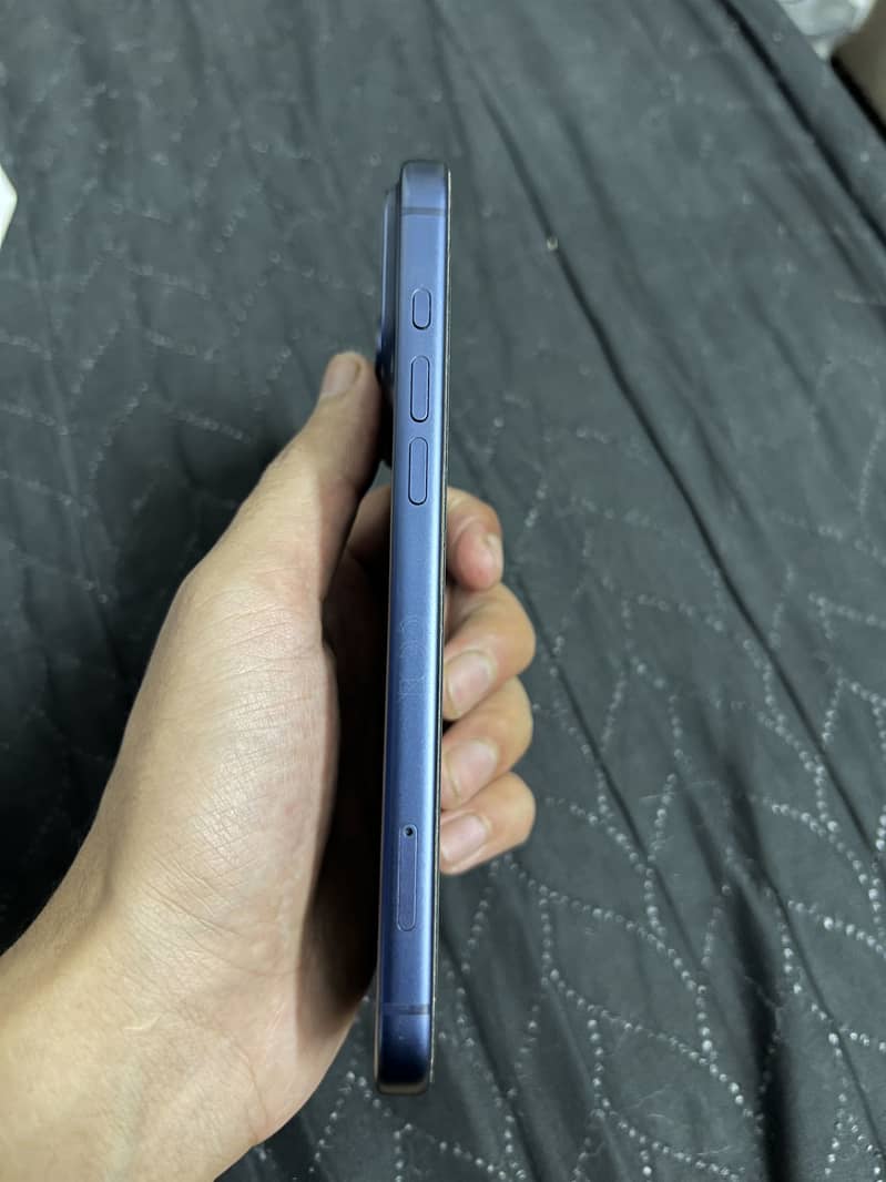Apple iPhone 17 Pro Max 5