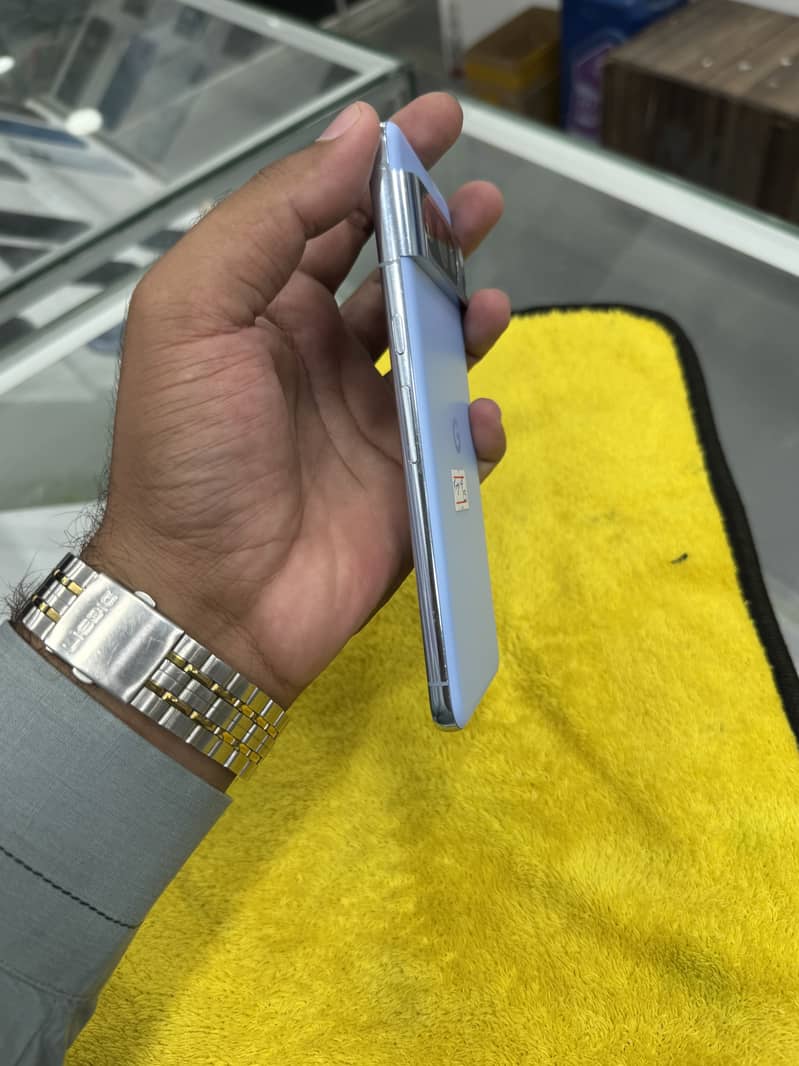 Google Pixel 8 Pro 4