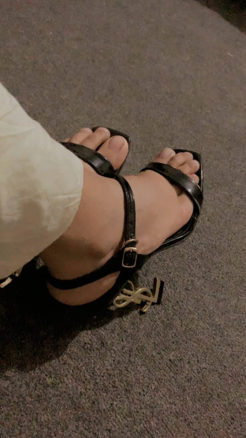 heeel 1
