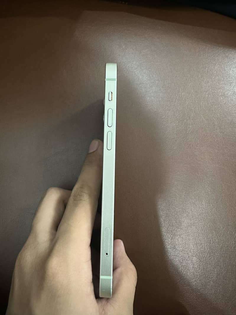 Apple iPhone 12 2