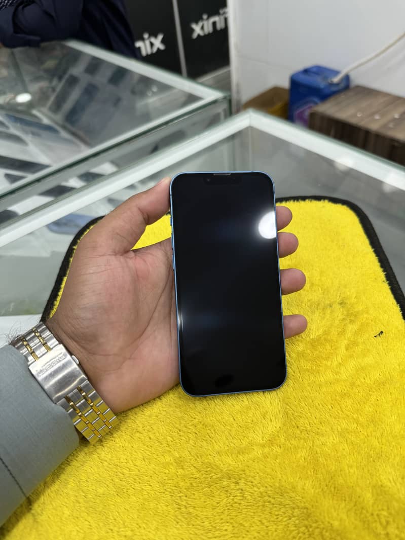 iPhone 13 5