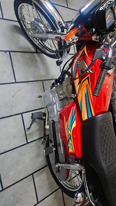 baik 125 cc bohat acha condition 10.10 he