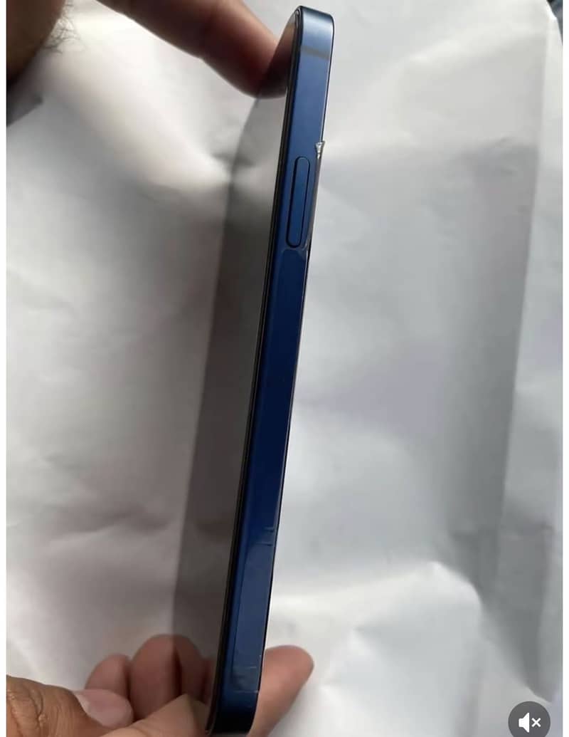 Apple iPhone 12 2