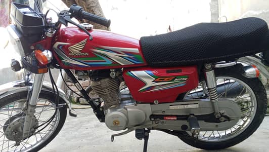 Honda 125 2023 Red in Lush Condition