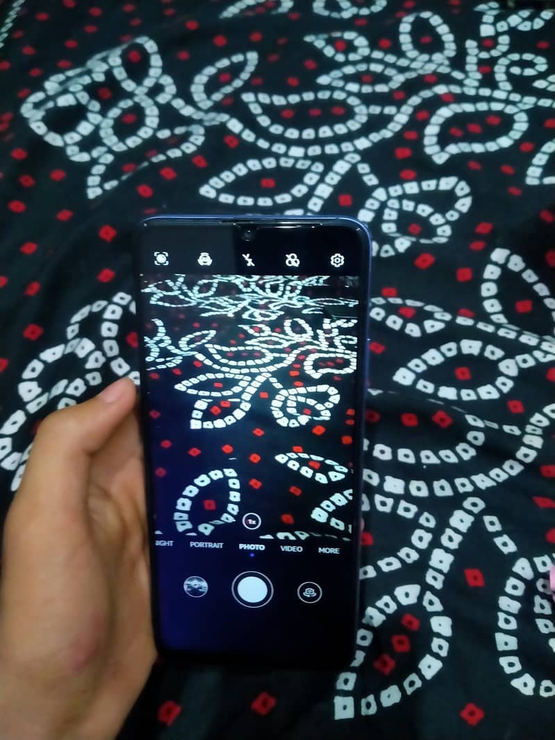 Huawei Nova Y70 Plus 2