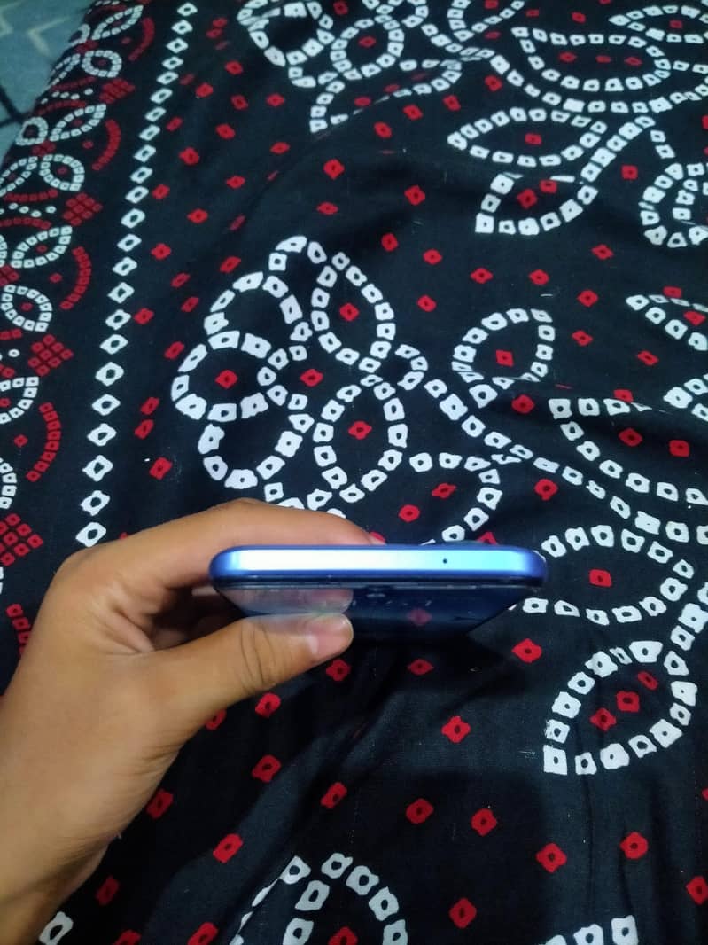 Huawei Nova Y70 Plus 4