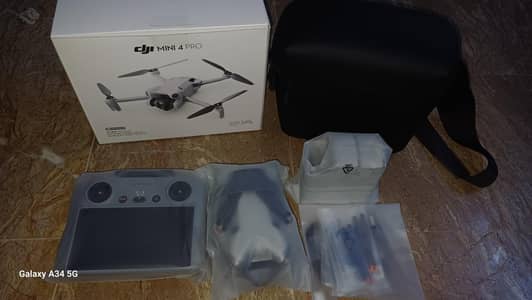 DJI drone mini 4 pro with fly more combo