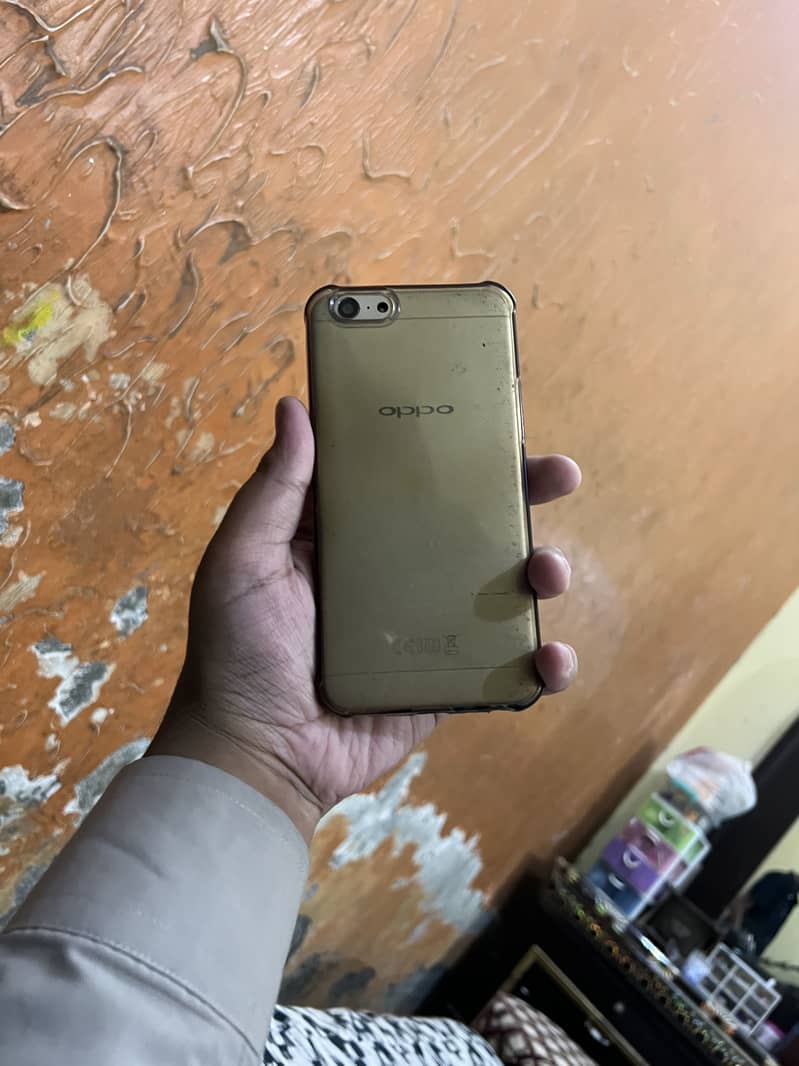 OPPO A57 1