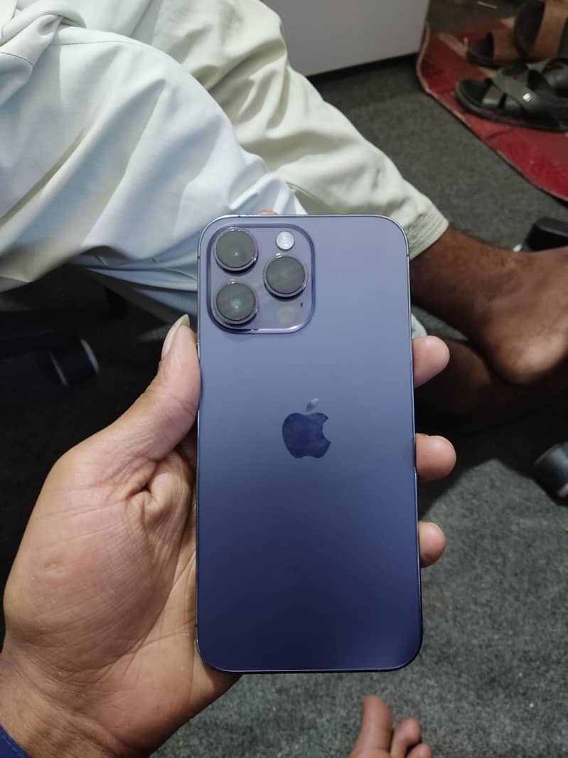 Apple iPhone 14 Pro Max 2