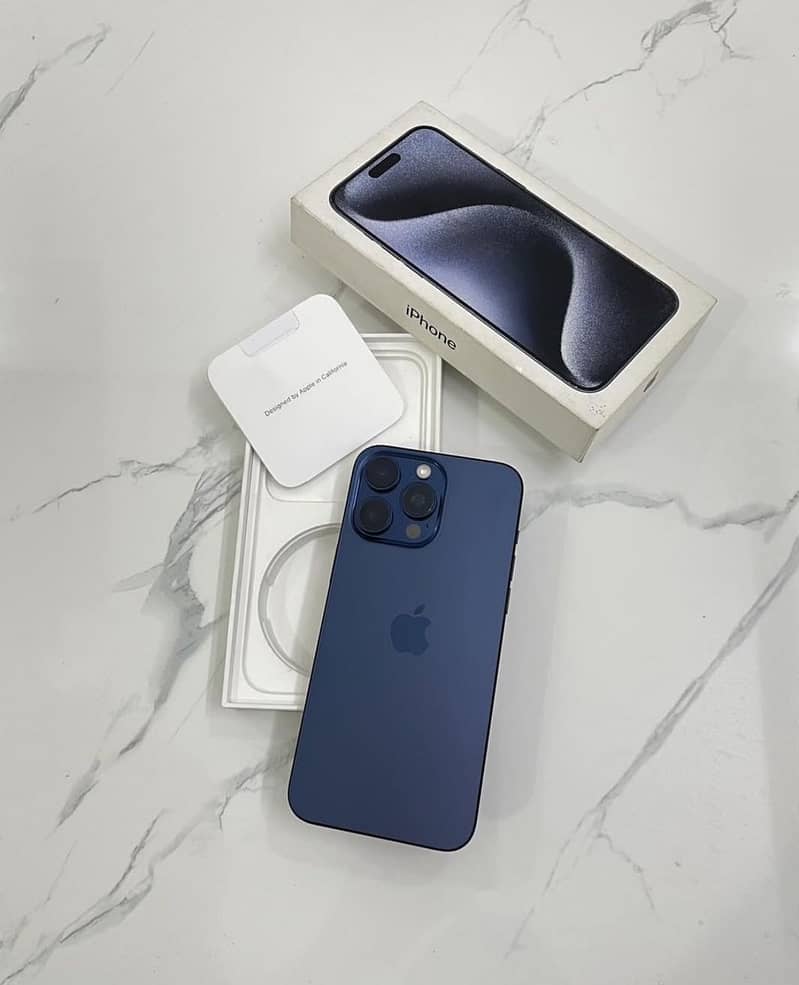 Apple iPhone 15 Pro Max 0