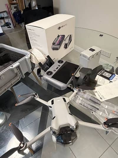 Dji Mini 4 pro full box. Mini 2.3. 4. pro. Mavic. Air. Pantom. pro